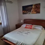 Intero Con Giardino E Parcheggio Apartament Rzym
