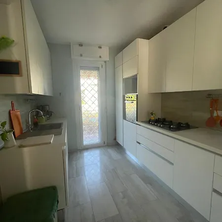 Intero Con Giardino E Parcheggio Apartment Rome